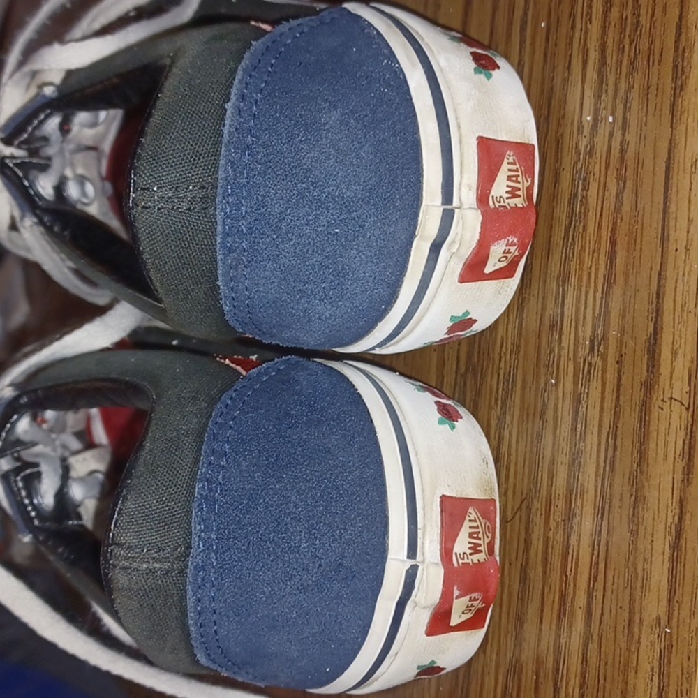 Vans Custom Black With Red And Rose Accents. Men'… - image 4